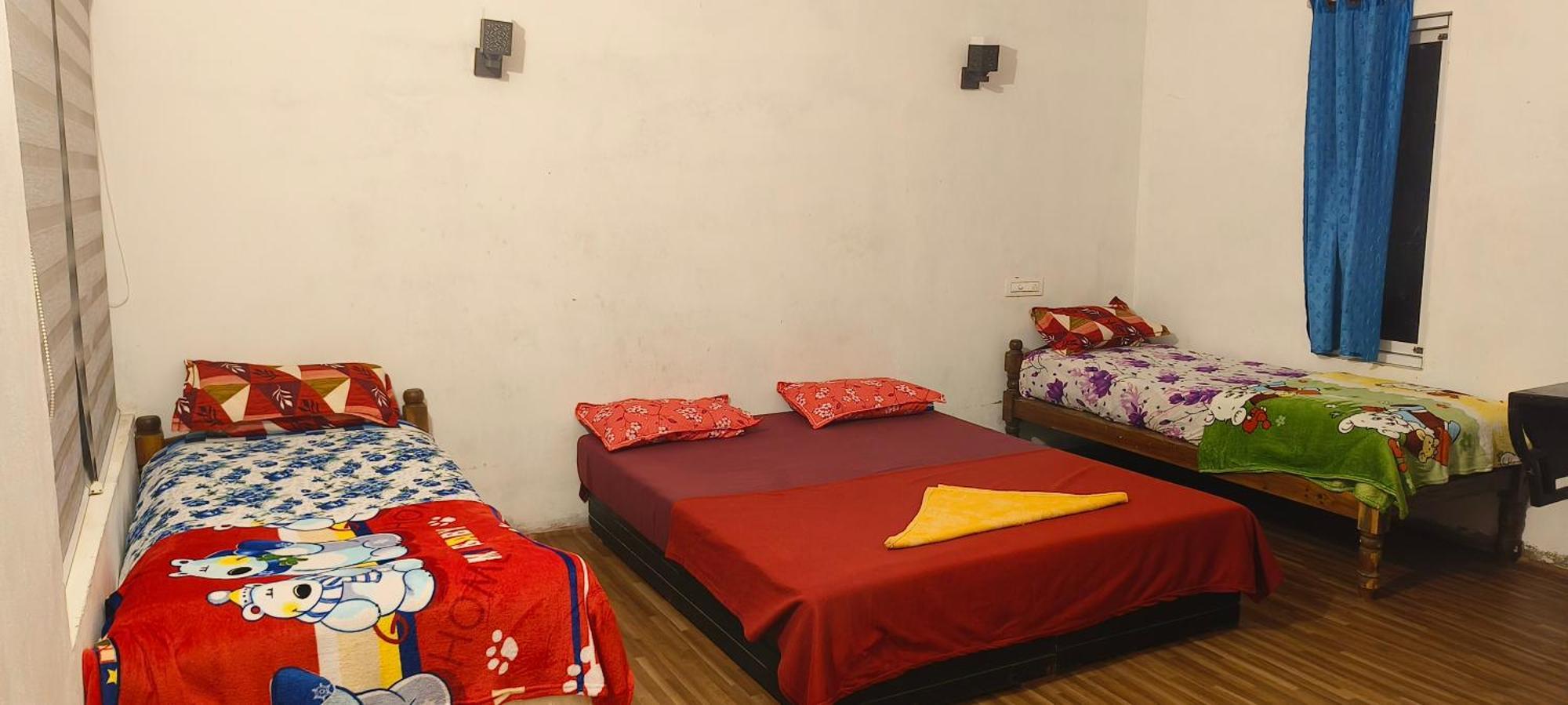 Funky Art Beach House Alappuzha Esterno foto